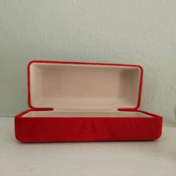 NWOT Caroline Herrera Logo Print Crystal Embellished Sunglasses With Case - Picture 10 of 10